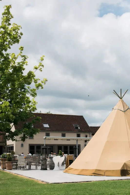 2666_CI40Insp_Lovely_pubs_2